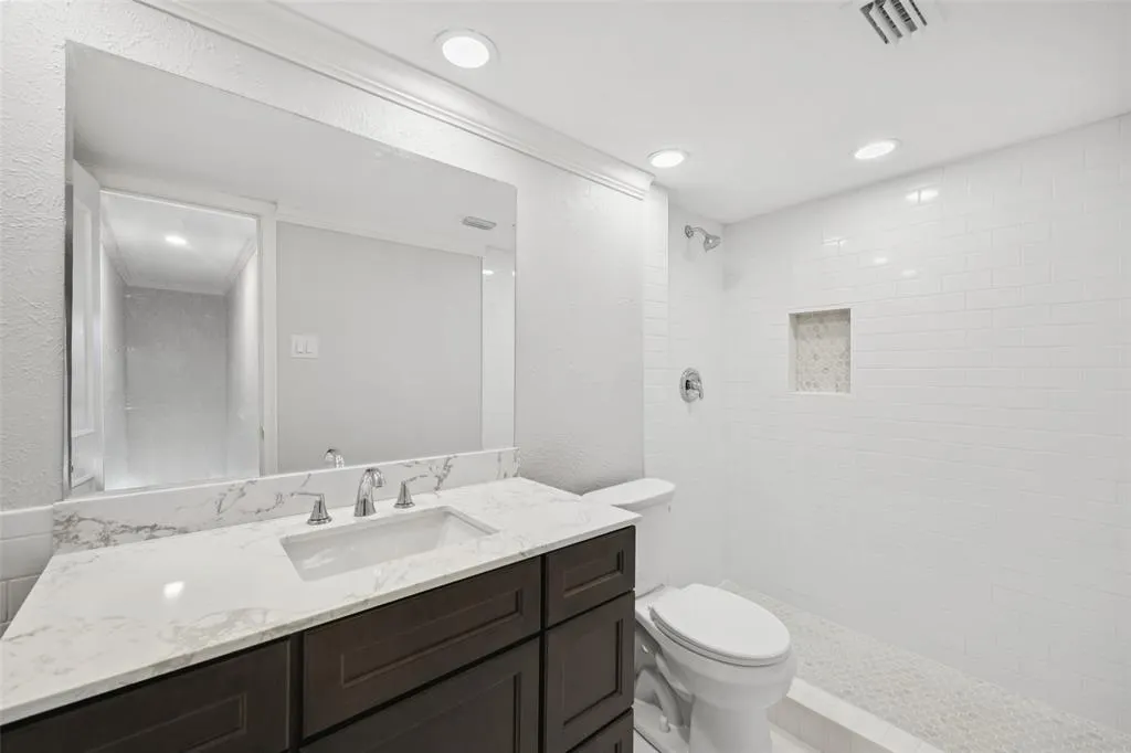 5881 Preston View Boulevard, #131