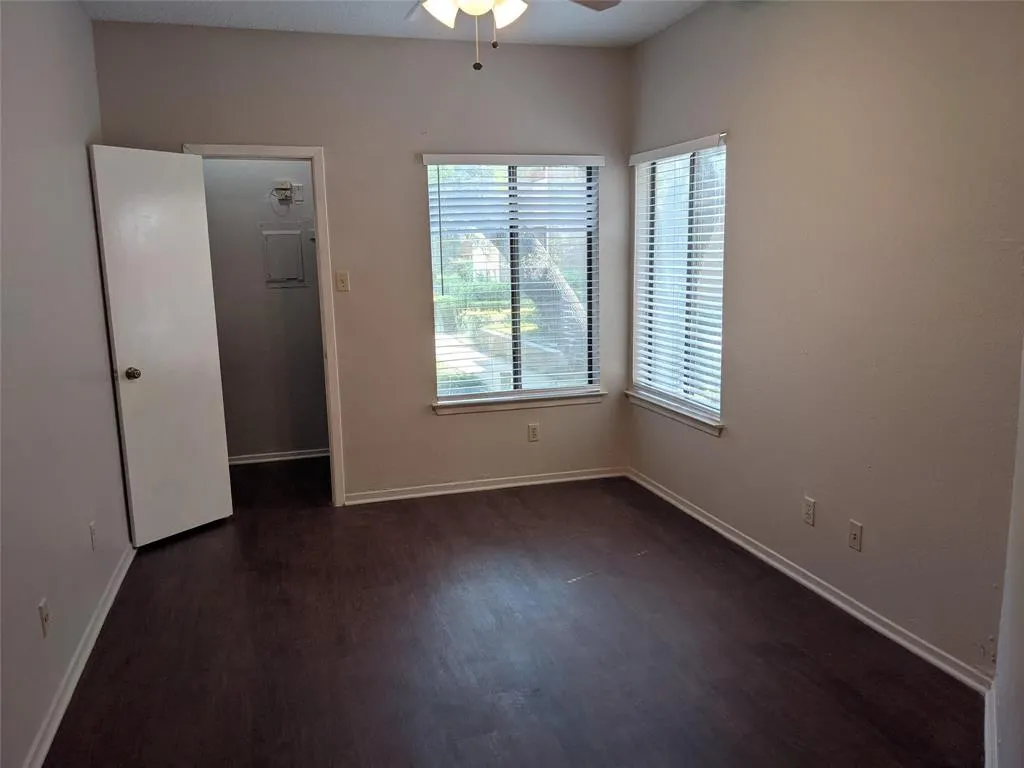 5550 Spring Valley Road, #E12