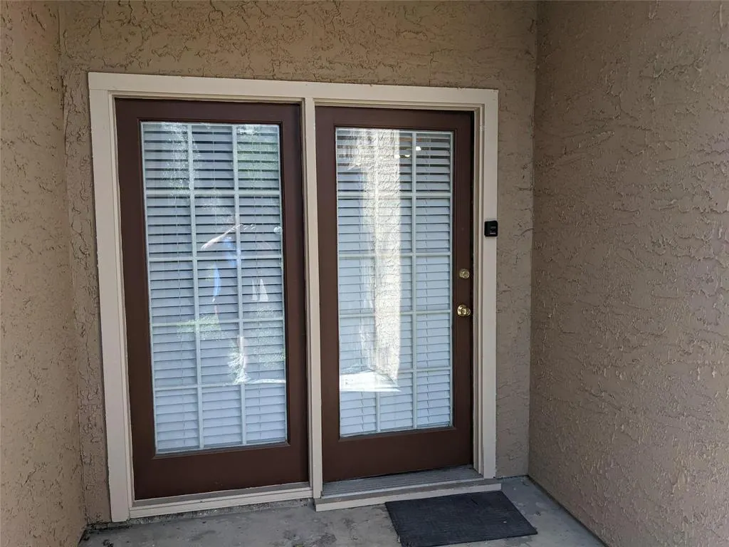 5550 Spring Valley Road, #E12