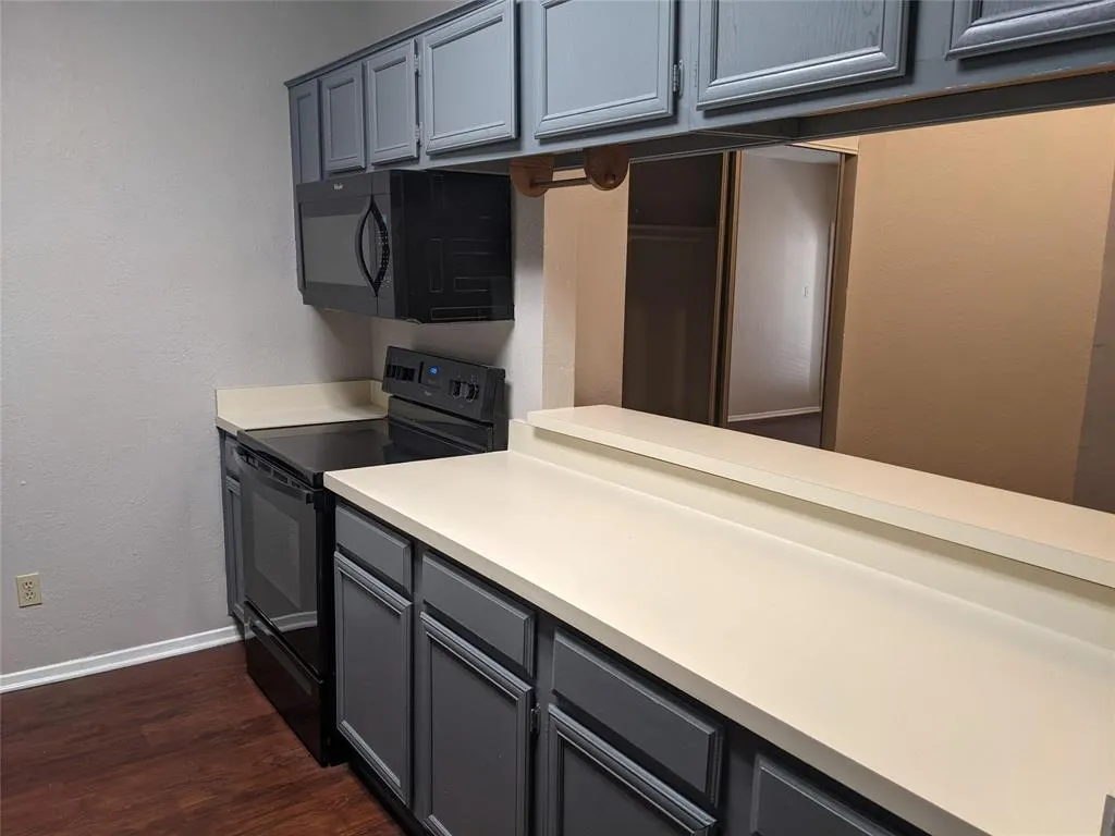 5550 Spring Valley Road, #E12
