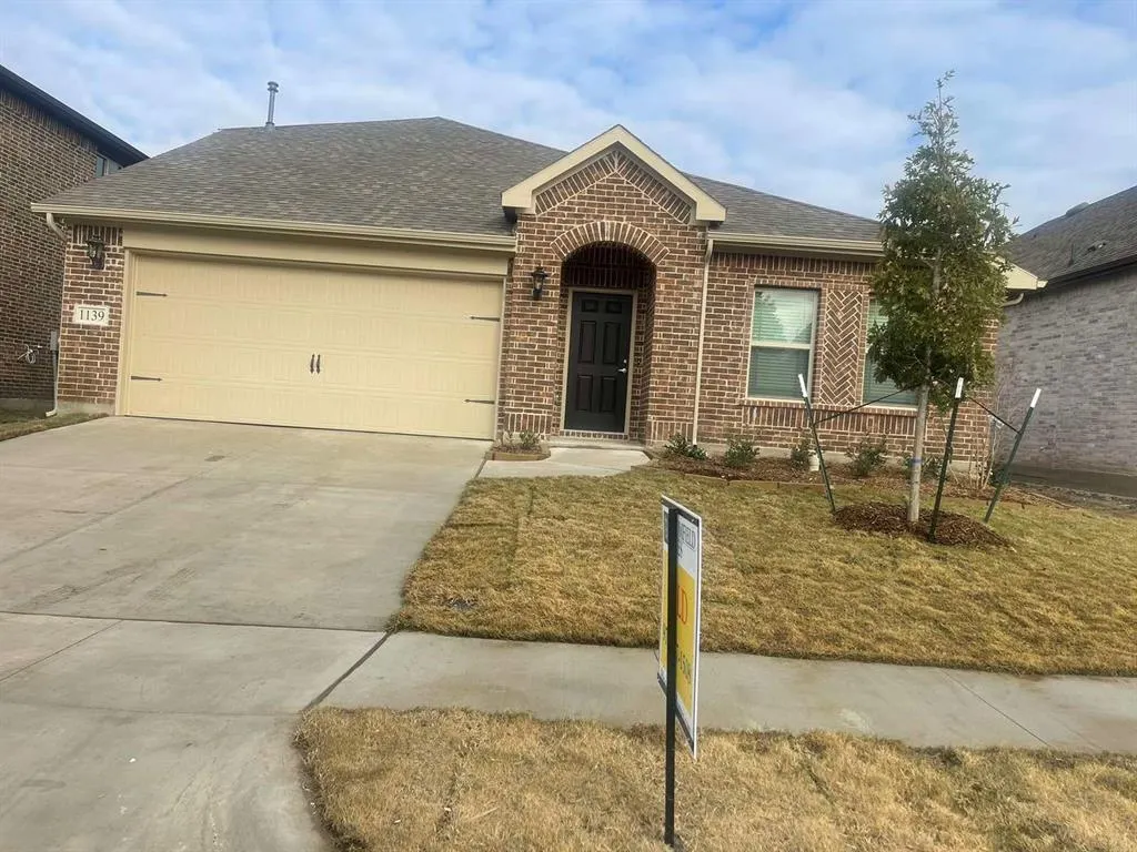 1139 Saddle Ridge Drive