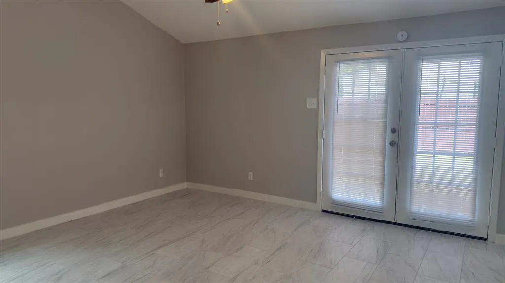 1415 Wisteria Way