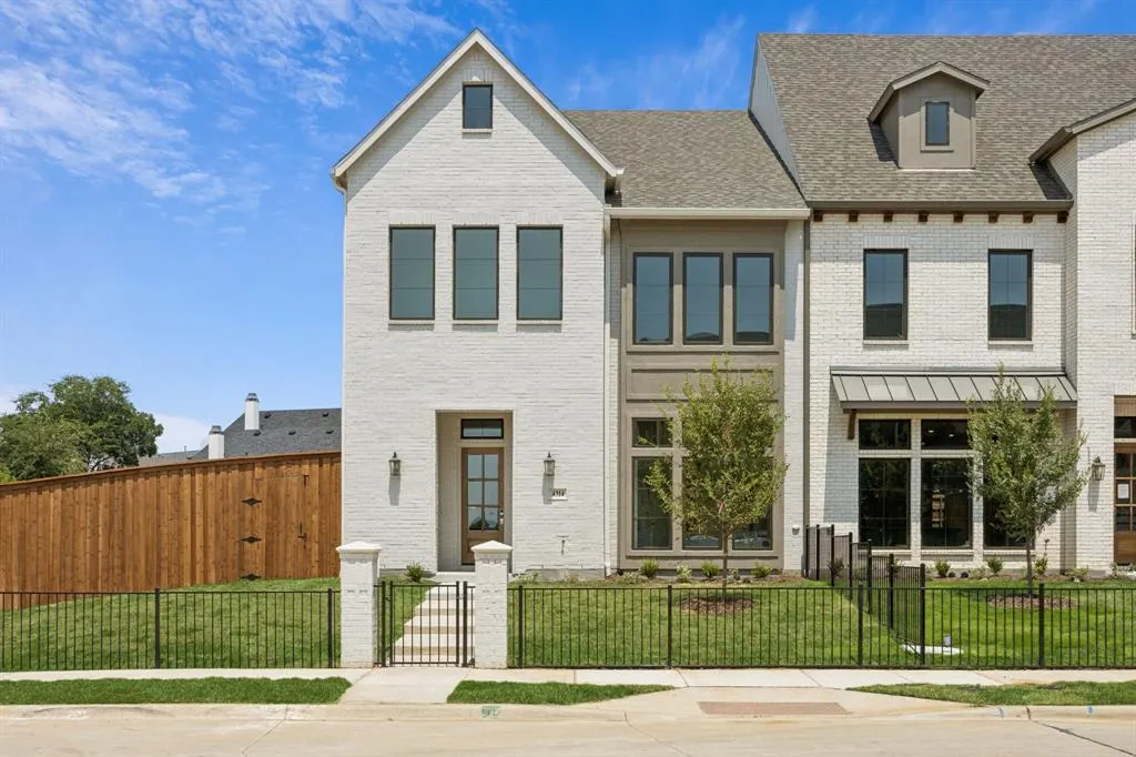 4398 Corn Husk Drive