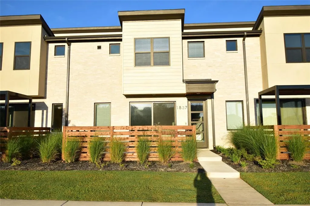 1837 Azalea Drive