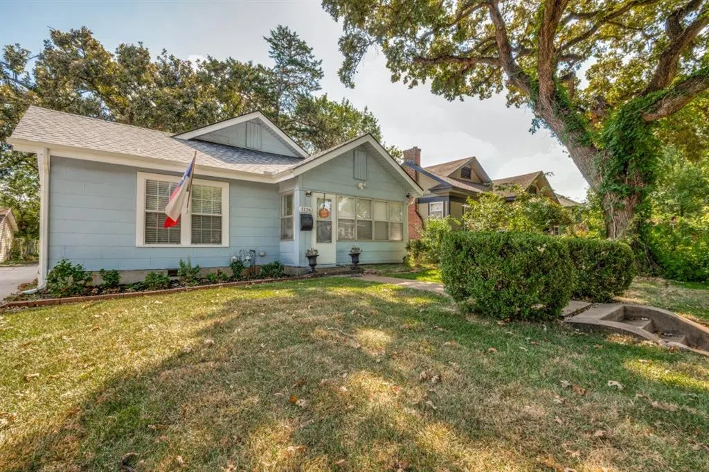 1126 S Oak Cliff Boulevard