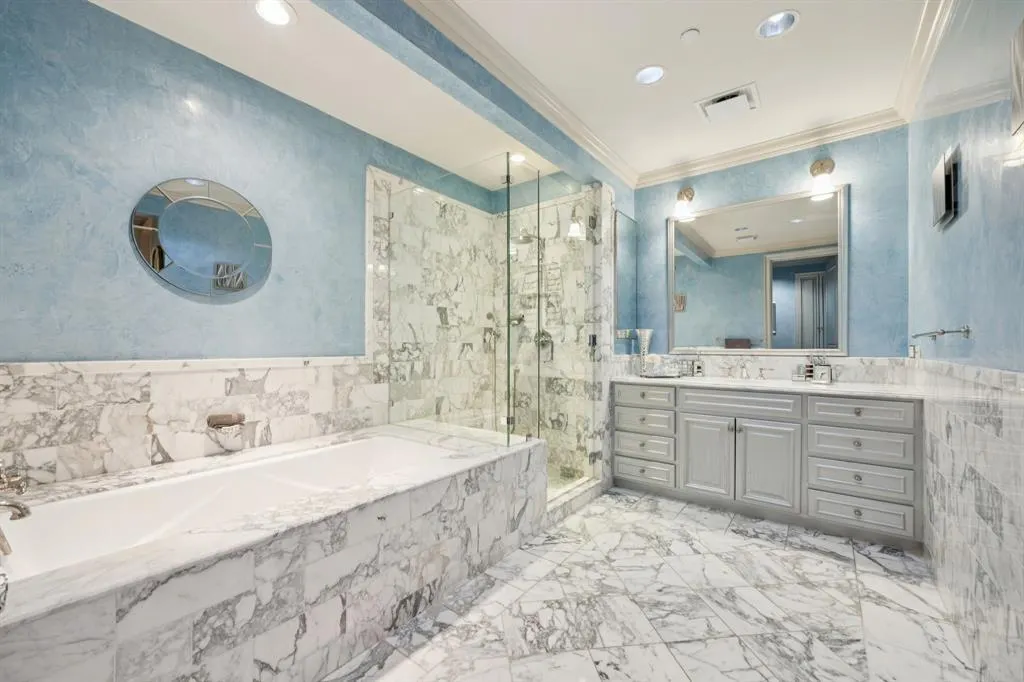3505 Turtle Creek Boulevard, #3B