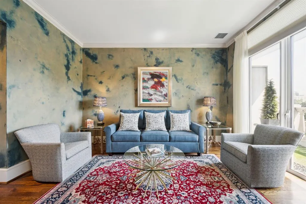 3505 Turtle Creek Boulevard, #3B