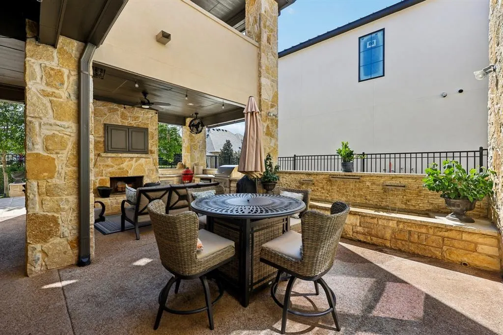 7805 Comanche Way