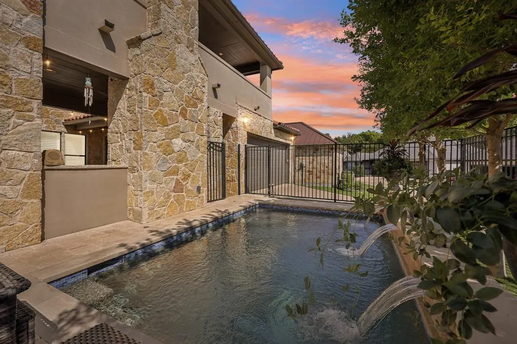 7805 Comanche Way