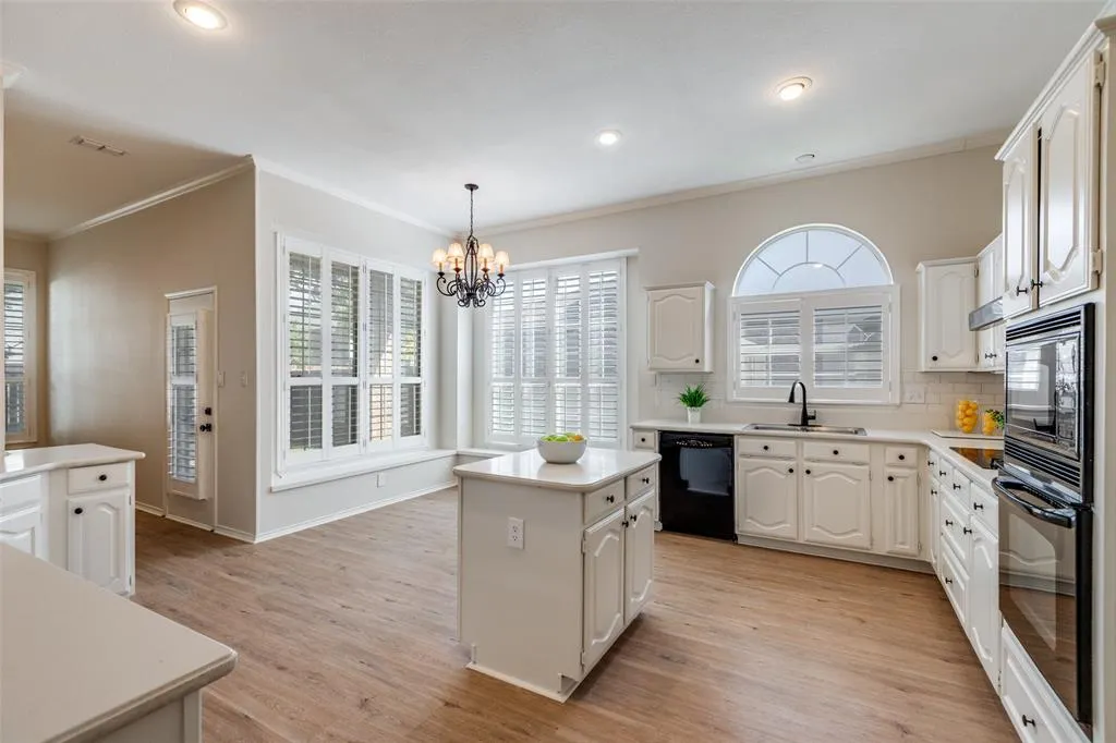 1429 Newbury Lane