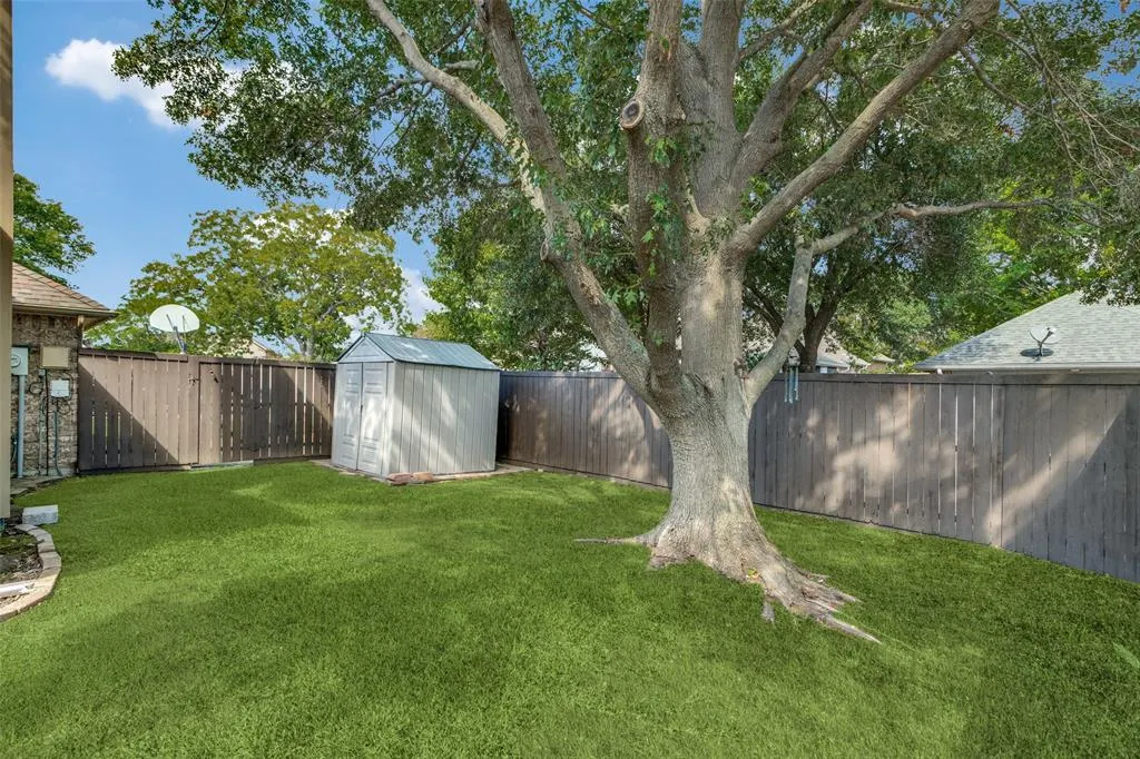 1429 Newbury Lane