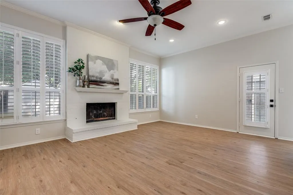 1429 Newbury Lane