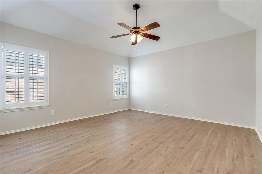 1429 Newbury Lane