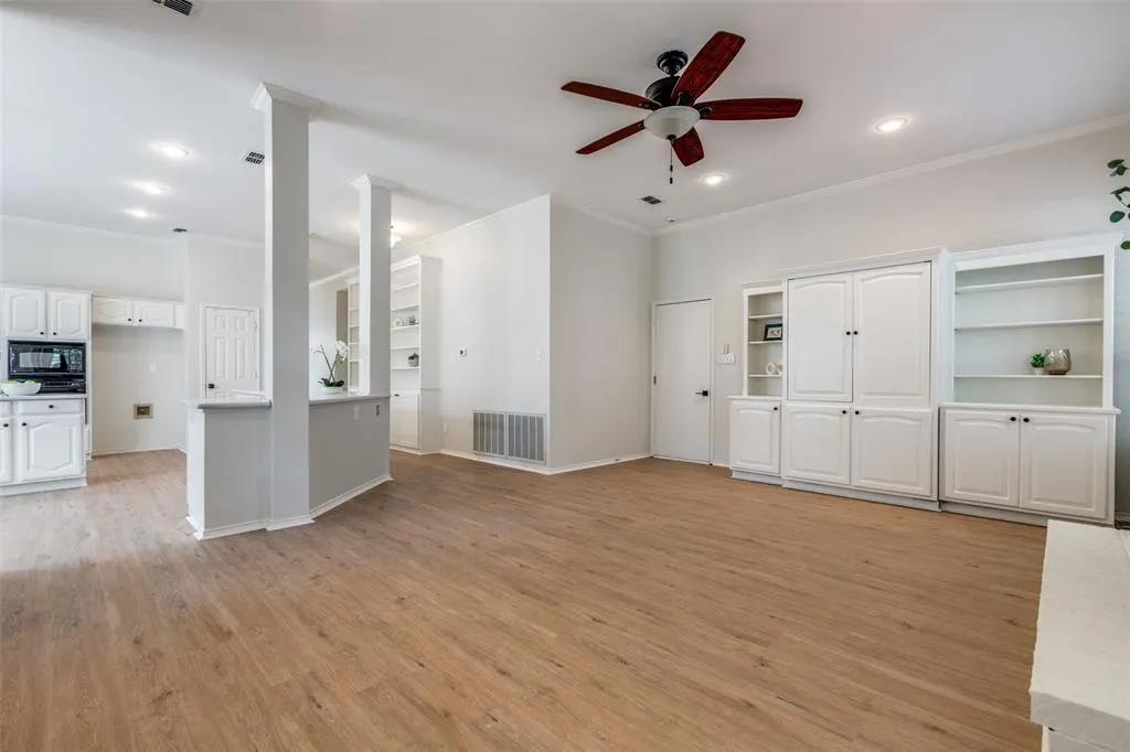 1429 Newbury Lane