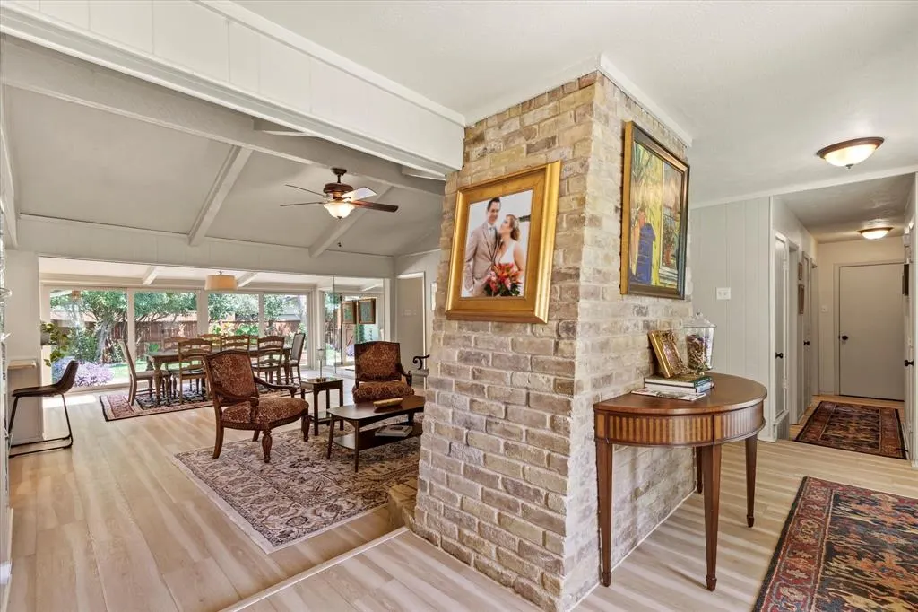 2906 Whitemarsh Circle