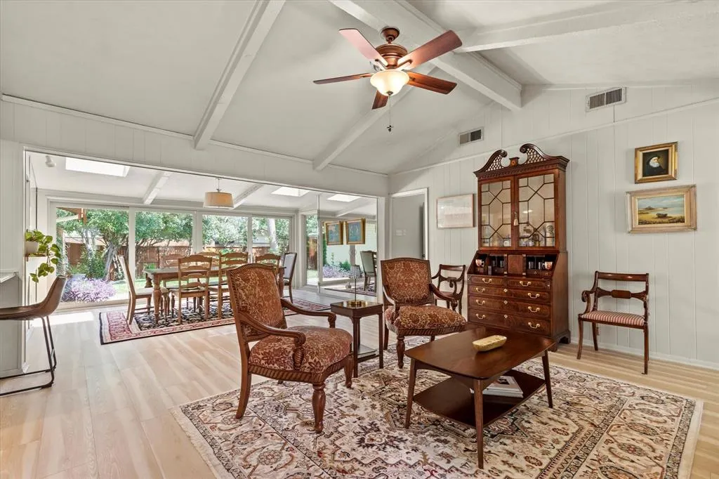 2906 Whitemarsh Circle