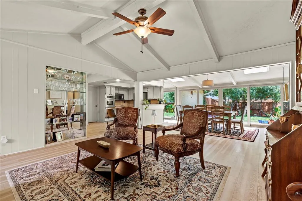 2906 Whitemarsh Circle