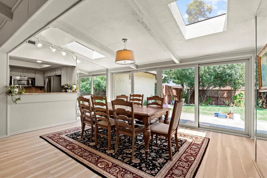2906 Whitemarsh Circle