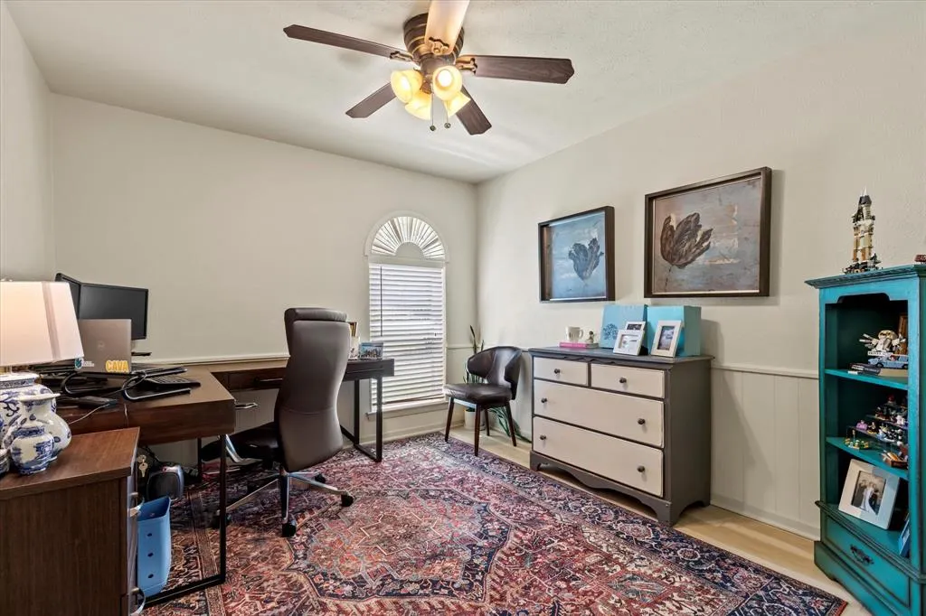 2906 Whitemarsh Circle