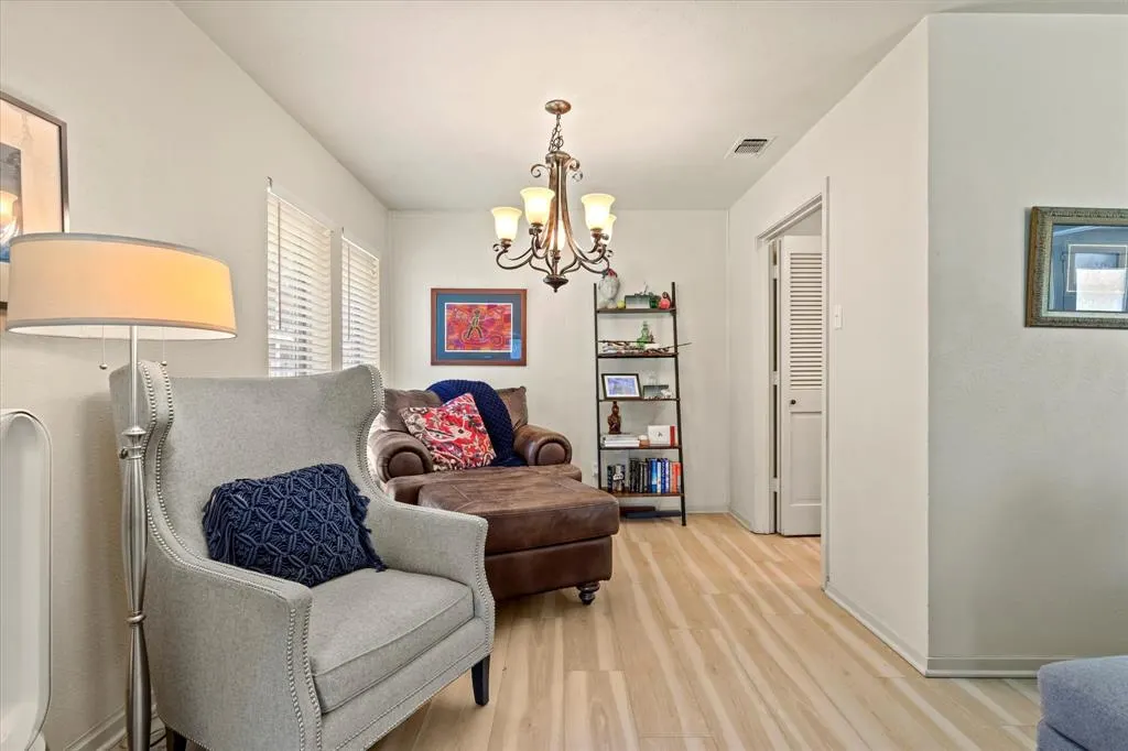 2906 Whitemarsh Circle