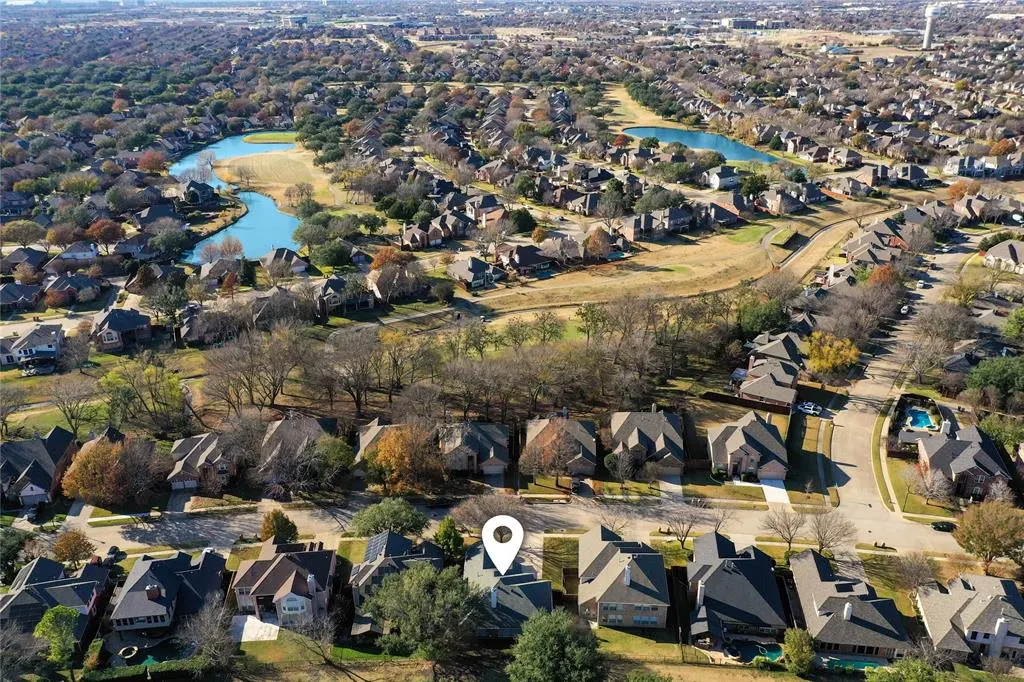 5712 Lafayette Drive