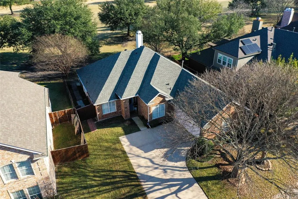 5712 Lafayette Drive