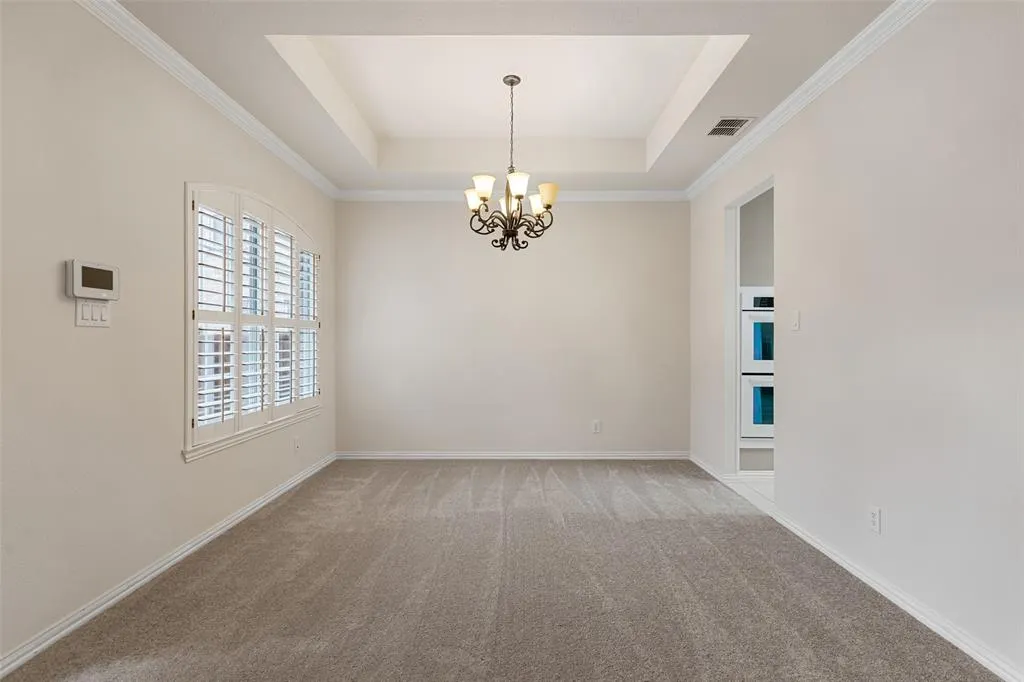 5712 Lafayette Drive