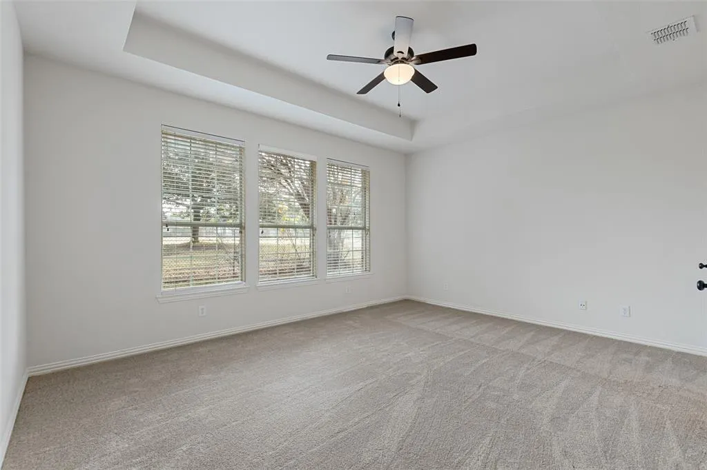 5712 Lafayette Drive