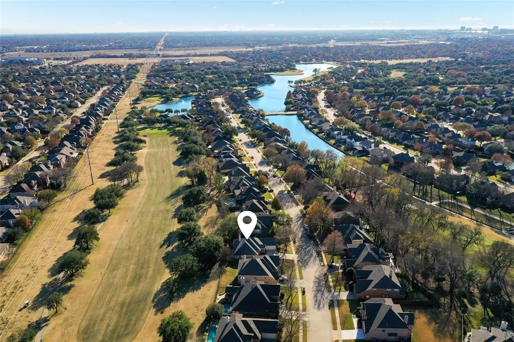 5712 Lafayette Drive