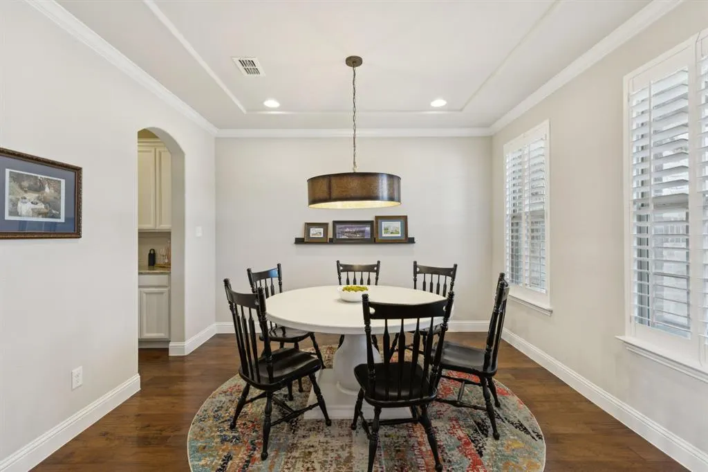 1301 Grapevine Cove