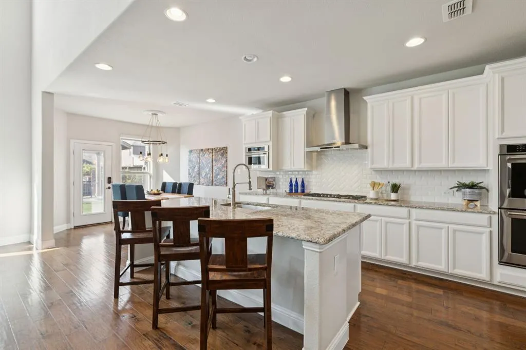 1301 Grapevine Cove