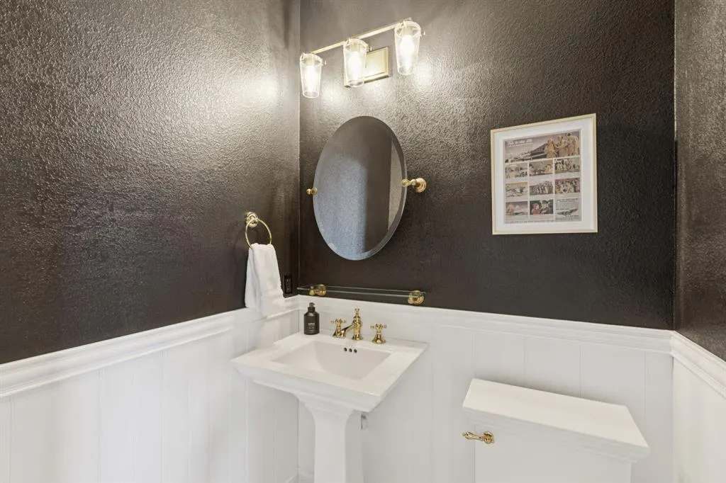 1301 Grapevine Cove