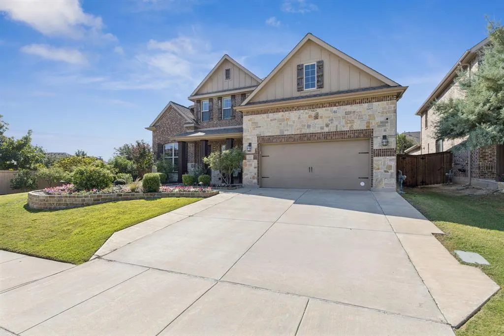 1301 Grapevine Cove