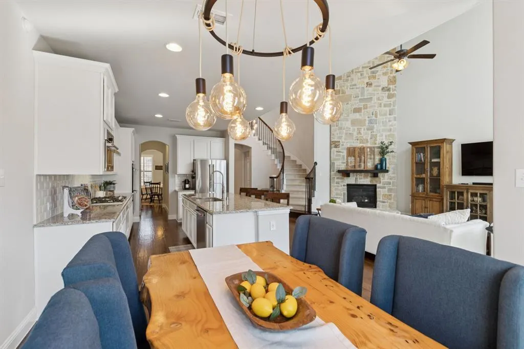 1301 Grapevine Cove