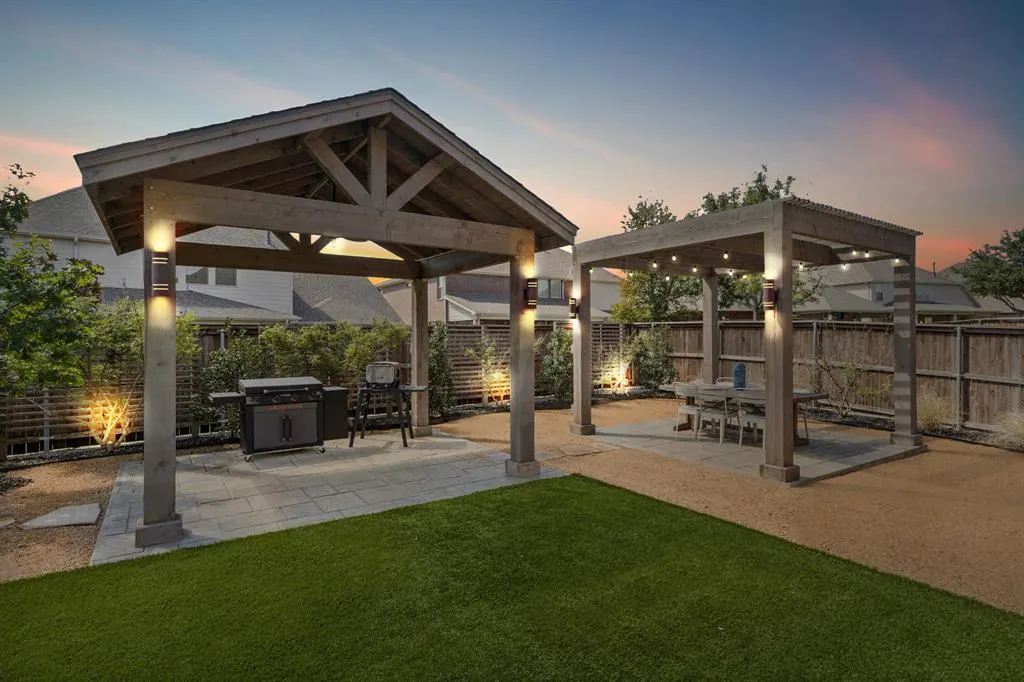 1301 Grapevine Cove