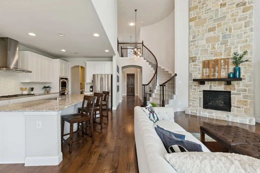 1301 Grapevine Cove