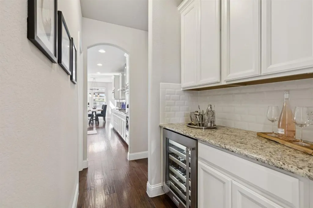 1301 Grapevine Cove