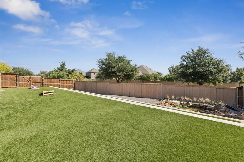 1301 Grapevine Cove
