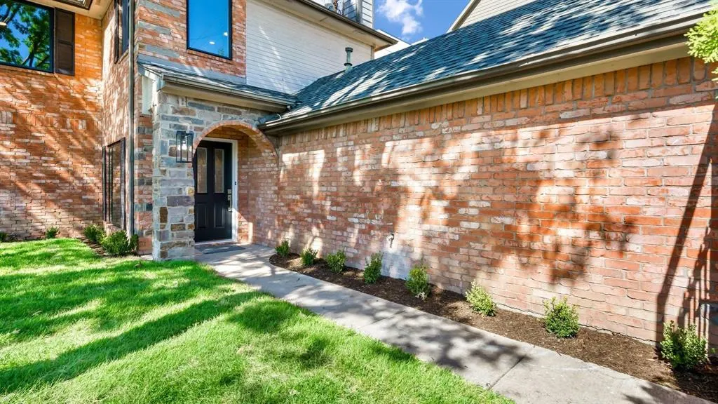 5413 Live Oak
