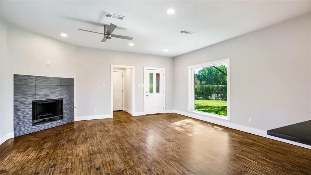 5413 Live Oak