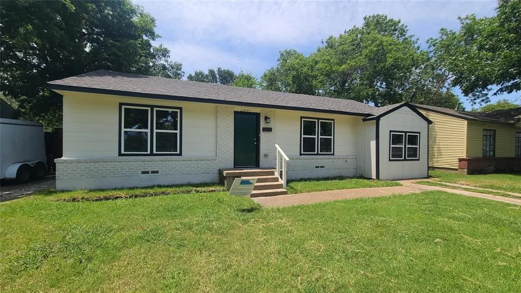 11807 Gaston Parkway