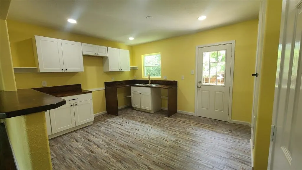 11807 Gaston Parkway