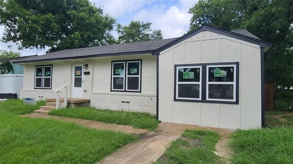 11807 Gaston Parkway