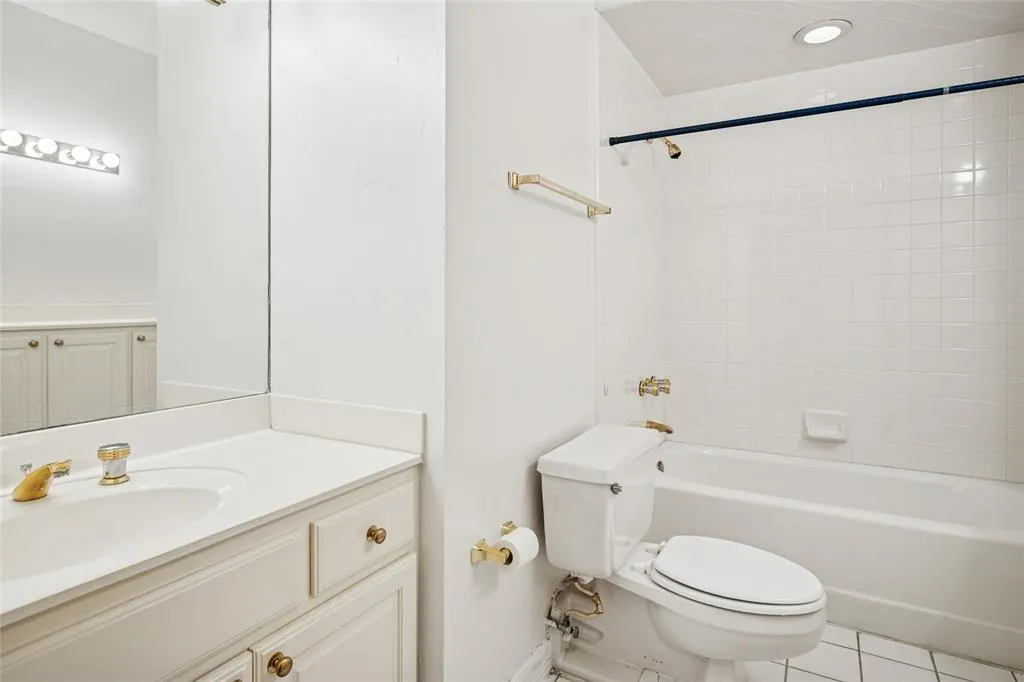 5200 Keller Springs Road, #110