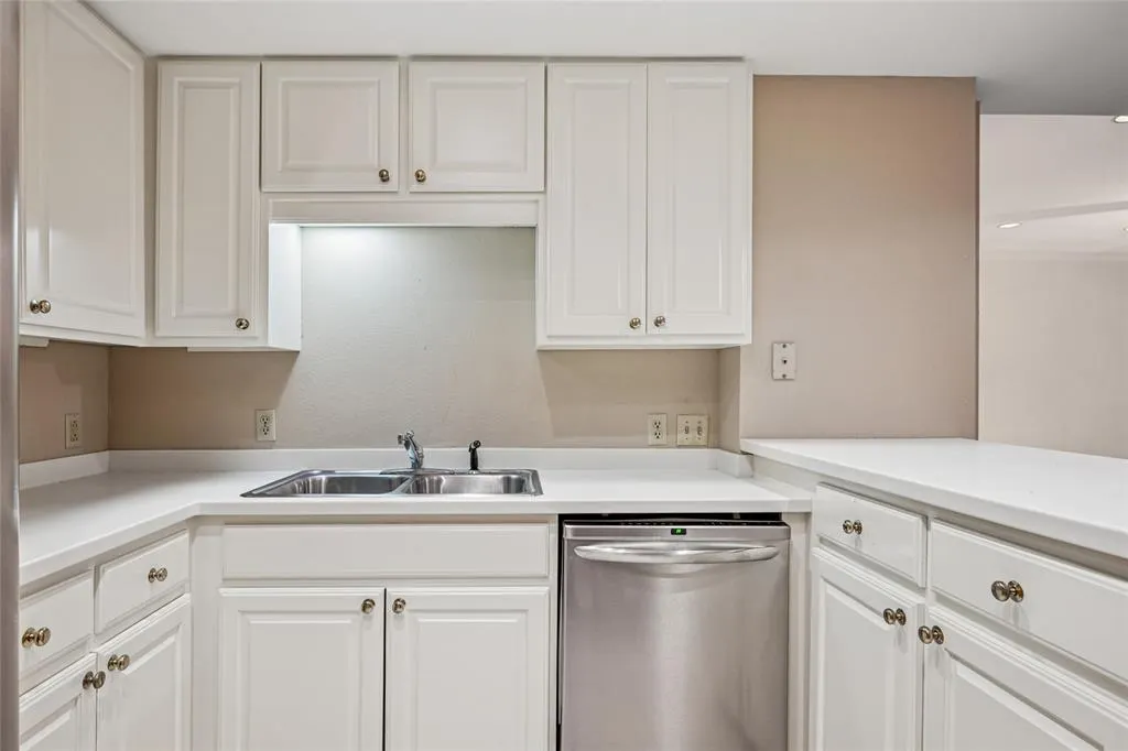 5200 Keller Springs Road, #110