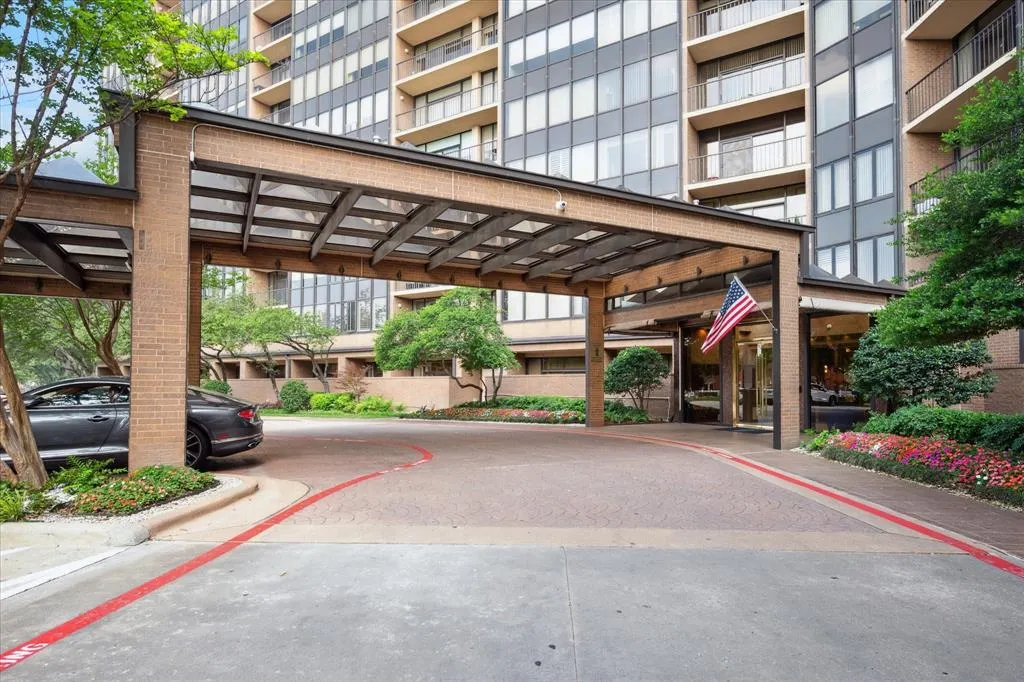 5200 Keller Springs Road, #110
