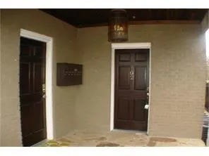 1122 N Zang Boulevard, #105