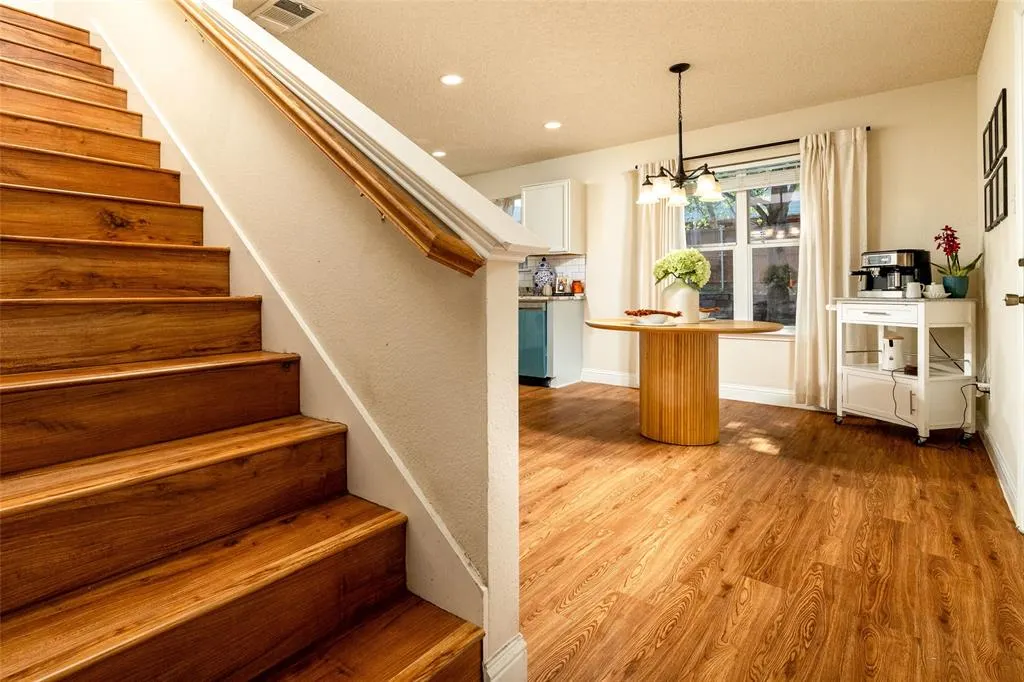 2440 Tan Oak Drive