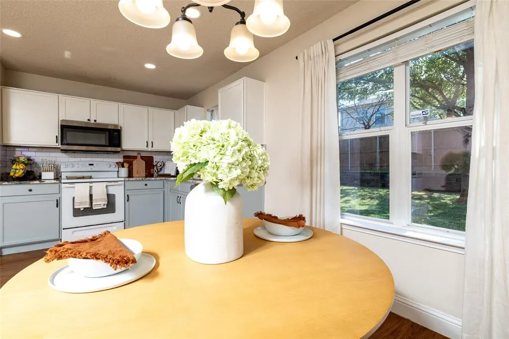 2440 Tan Oak Drive