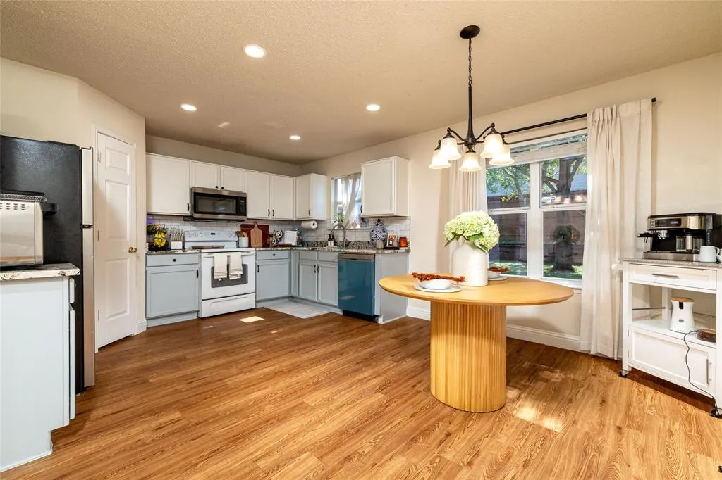 2440 Tan Oak Drive